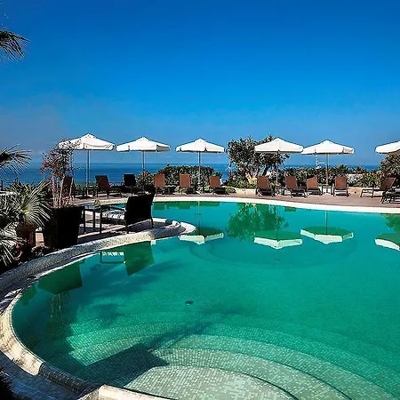 Tenuta Del Poggio Antico Hotel 4*