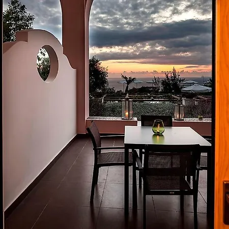 Tenuta Del Poggio Antico Hotel 4*